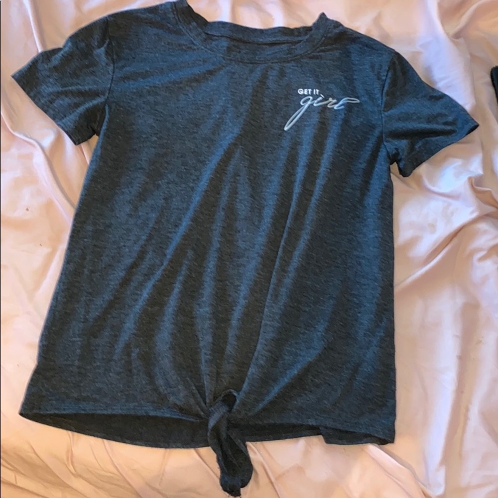 grey t-shirt